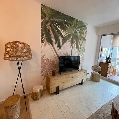 Lägenhet La Mediterranee Au Coeur Du Village 50 M De La