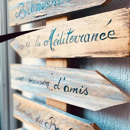 Apartment La Mediterranee Au Coeur Du Village 50 M De La Le Grau-du-Roi