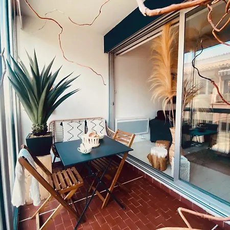 La Mediterranee Au Coeur Du Village 50 M De La