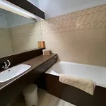 La Mediterranee 50 M Apartment