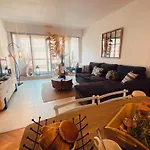 La Mediterranee 50 M Apartment