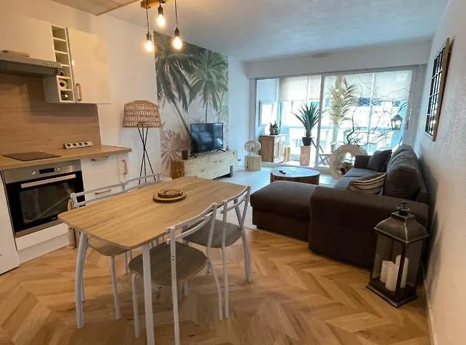 La Mediterranee Au Coeur Du Village 50 M De La Le Grau-du-Roi